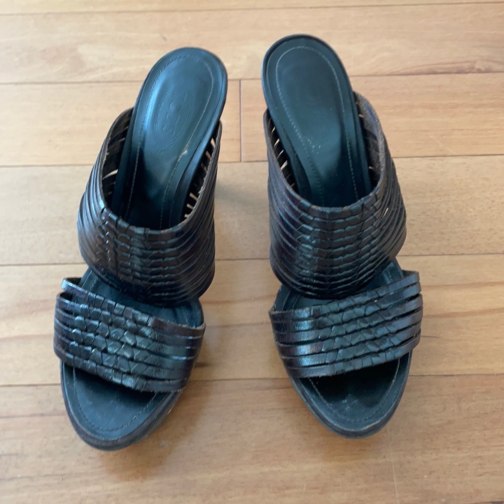 Tod’s platform sandal, 36.5